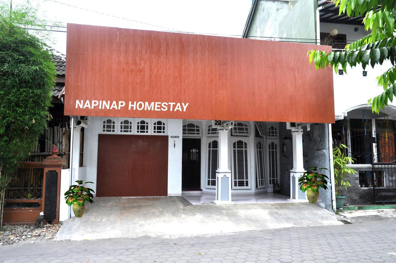 יוגיאקרטה Reddoorz Hostel Near Prawirotaman Jogja מראה חיצוני תמונה